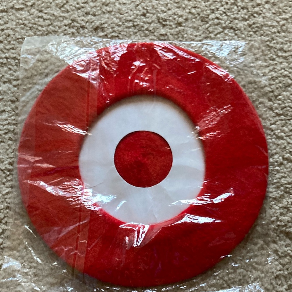 Red Paris Beret - Picture 2 of 2